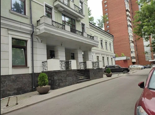 Вход в офис ФирмаСтрой на Ленинградском проспекте, 44а, строение 3
